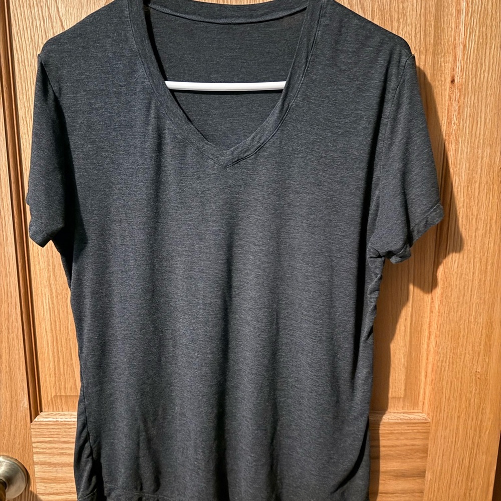 ZYIA Active women Classic Dark Gray V-Neck T-Shirt